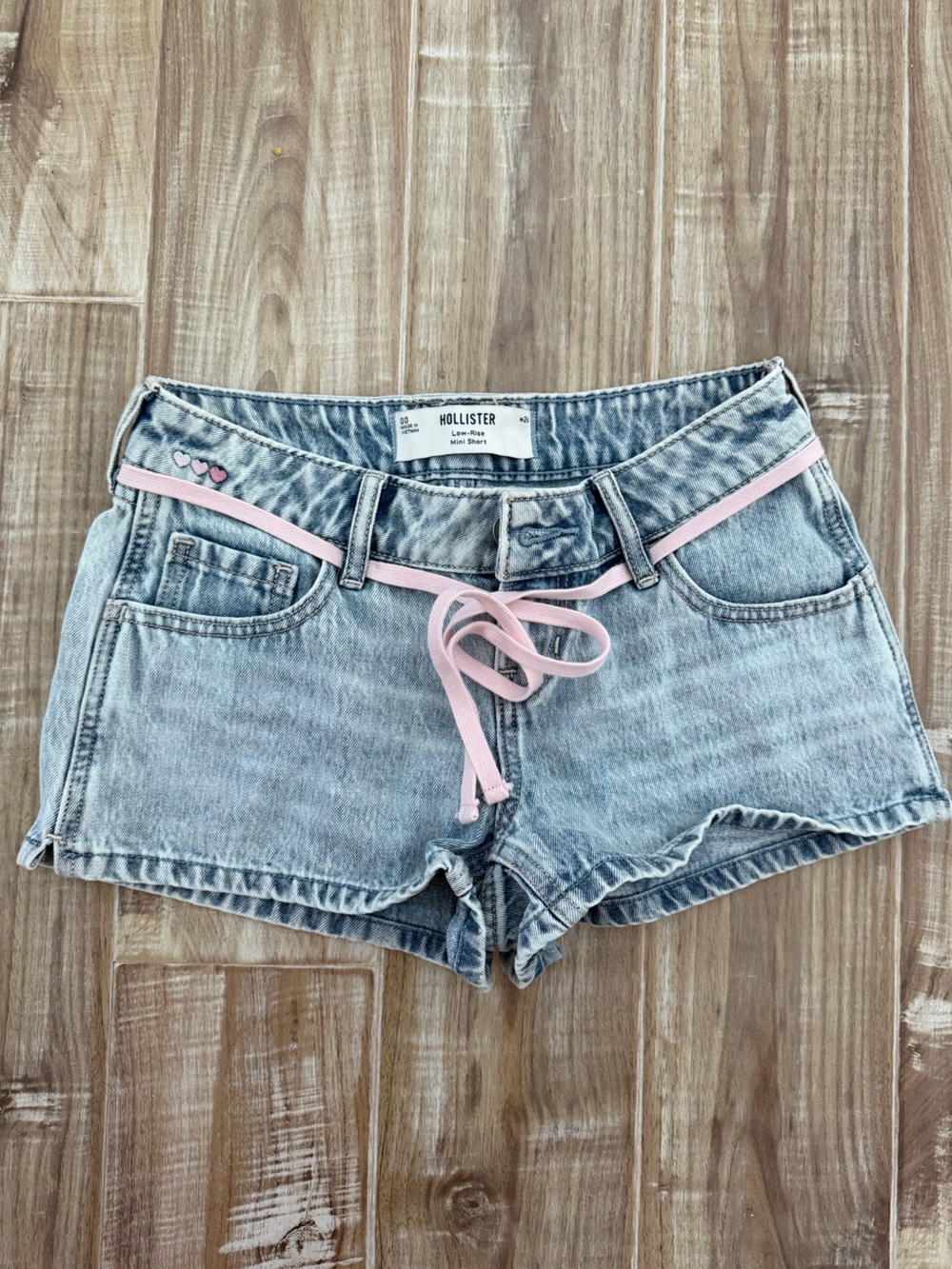 hollister low rise denim shorts